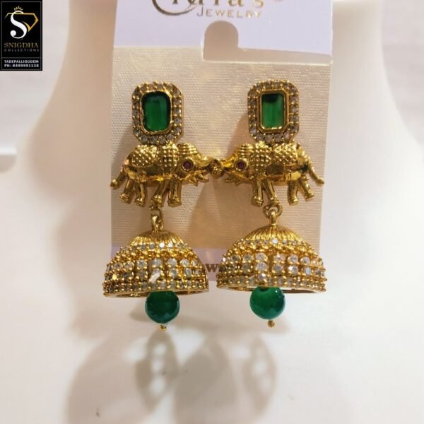 Green& white stone's Elephant model Jumkeys