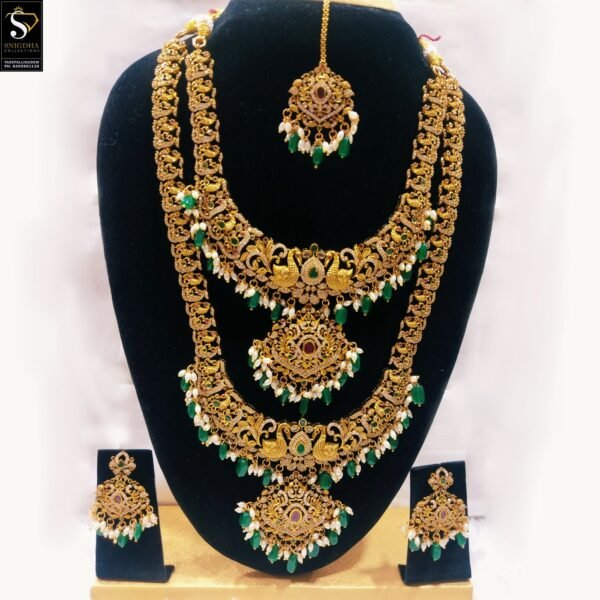 Mat finish Long&Short haram set green & white beads